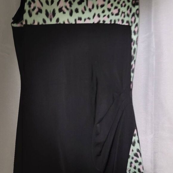 DVF Fabulous green and pink Animal Print Sheath Dress Final Discount - Picture 6 of 11